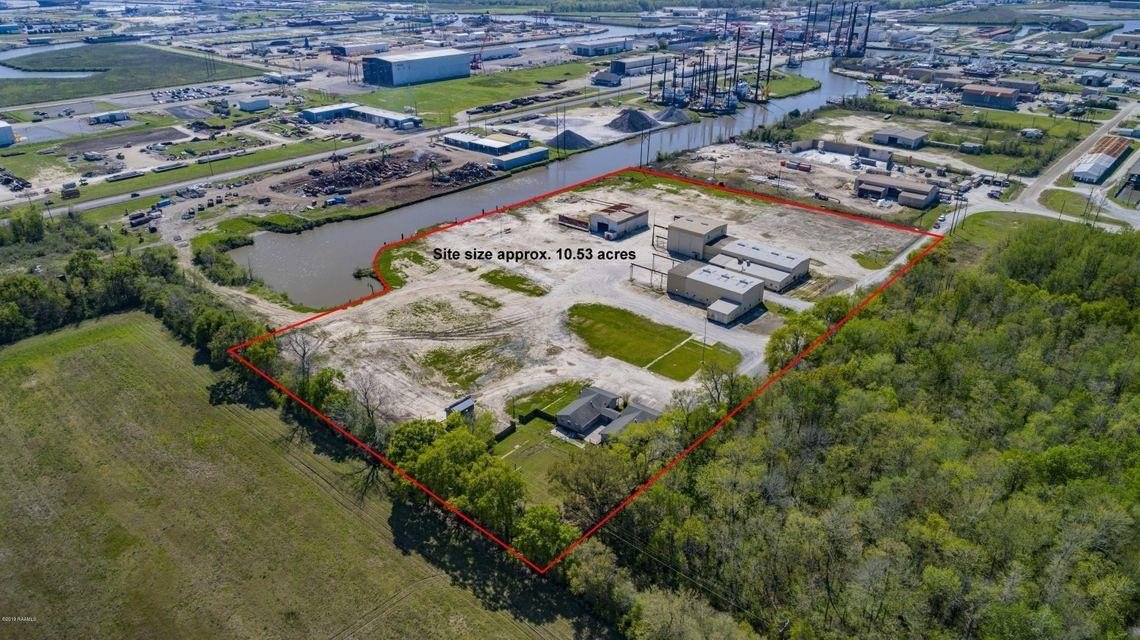Versatile Commercial Space in New Iberia