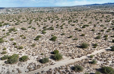 Land, Llano, CA