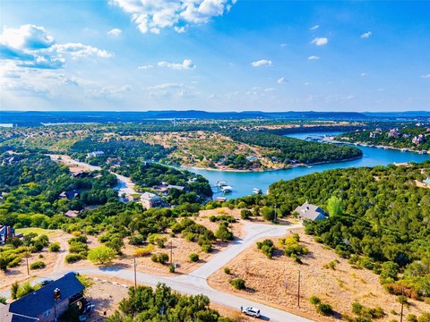 Hillside Water-View Residential Lot