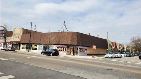 Chicago Retail Strip For Sale