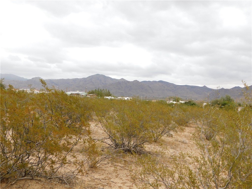 Land in Golden Valley, AZ