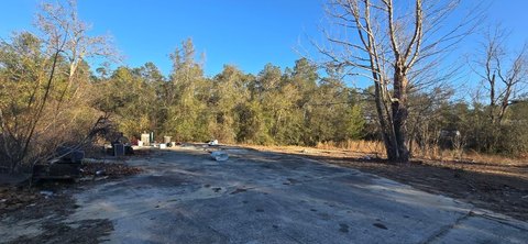 Residential Land in Umatilla, FL