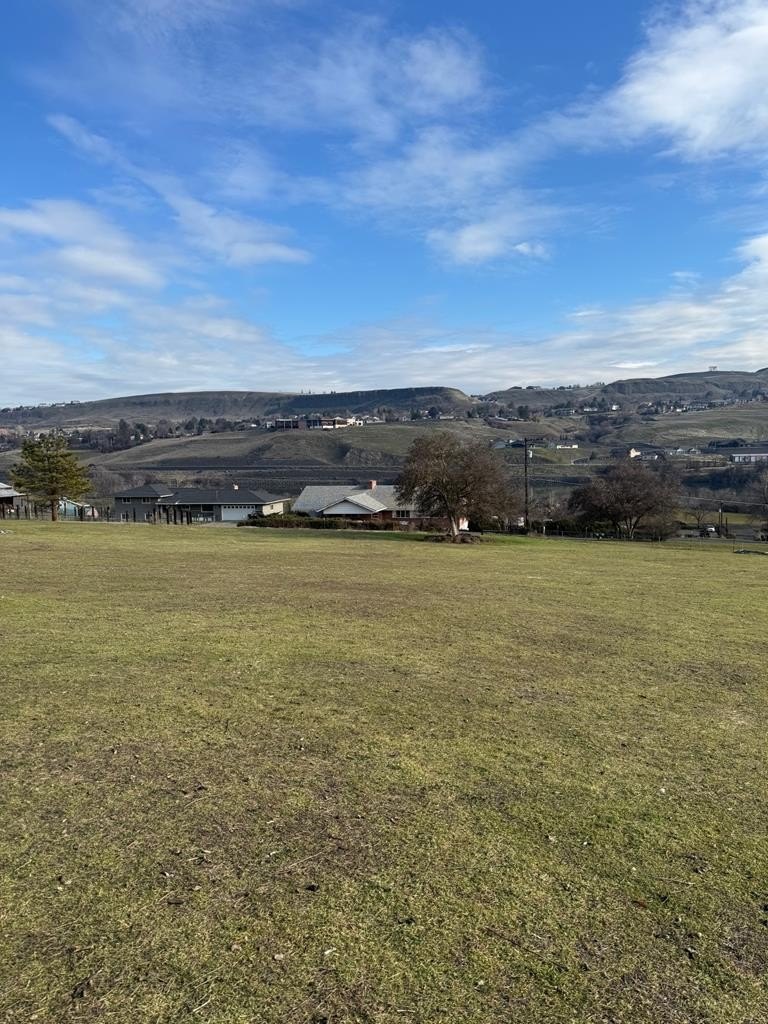 Land with Snake River Views