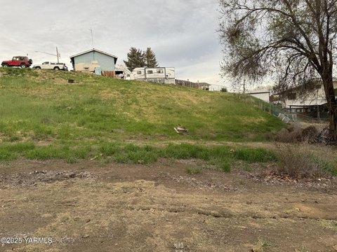 Land For Sale, Sunnyside, WA