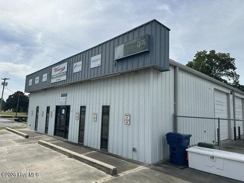 Flex Space with Conditioned Warehouse