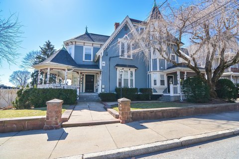 Six-Unit Apartment Building