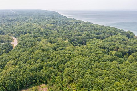 LAND - Fennville, MI