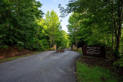 Entitled Mountain Community Land