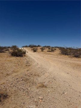 Land, Apple Valley, CA