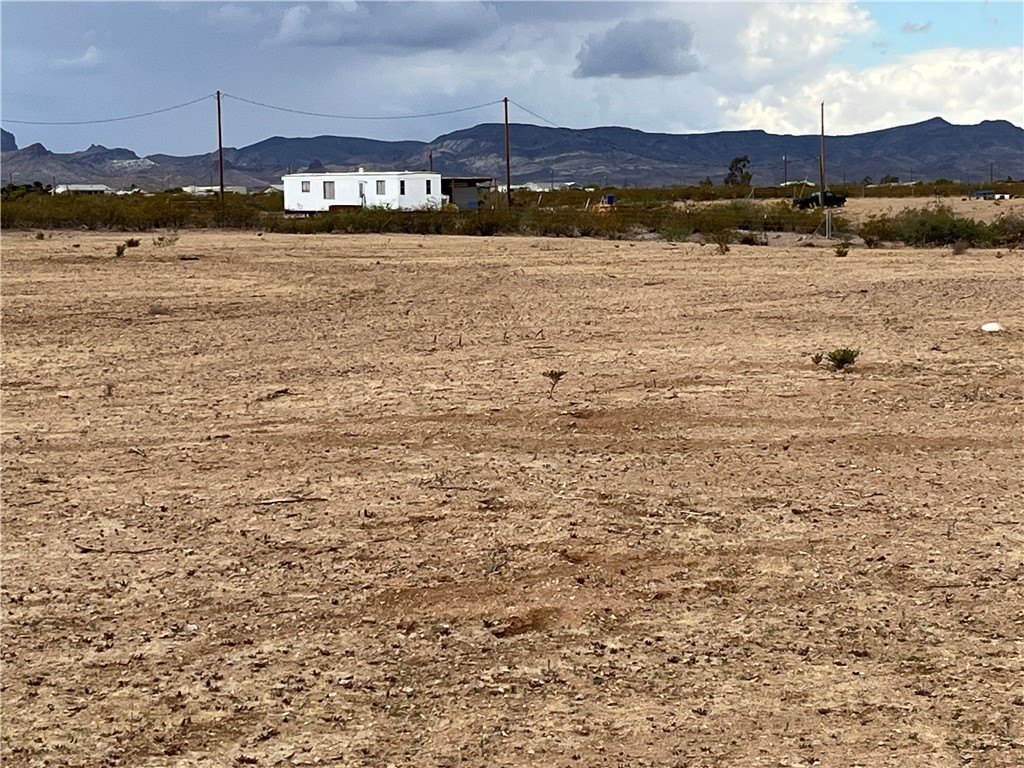 Golden Valley Desert Oasis Land