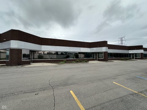 Office Suite with Extensive Frontage