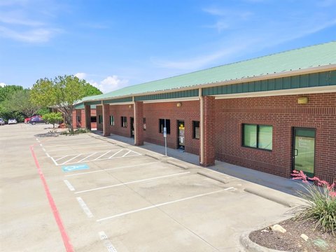 Fully Leased Industrial Flex Investment