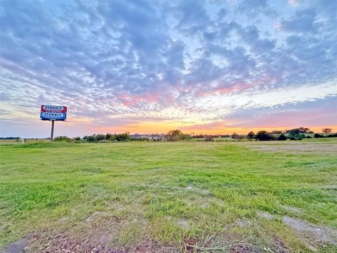 Prime I-40 Frontage Development Land
