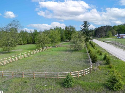 20.4 Acre Lot Near Flintfields