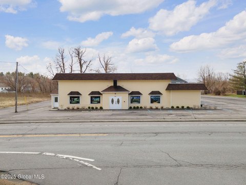 Versatile Commercial Building in Altamont
