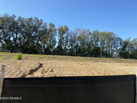 LAND - Lafayette, LA