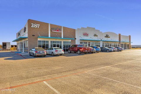 Endcap Retail Space
