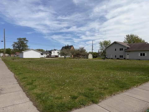 LAND - Superior, WI