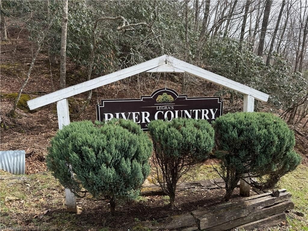 Homesite with New River Access