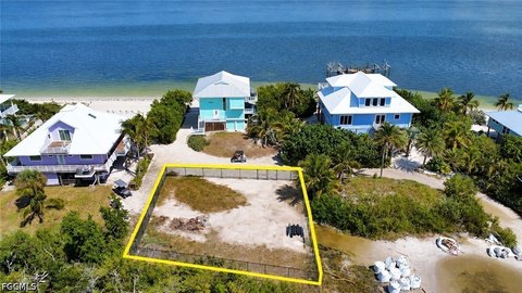 Land, Captiva, FL