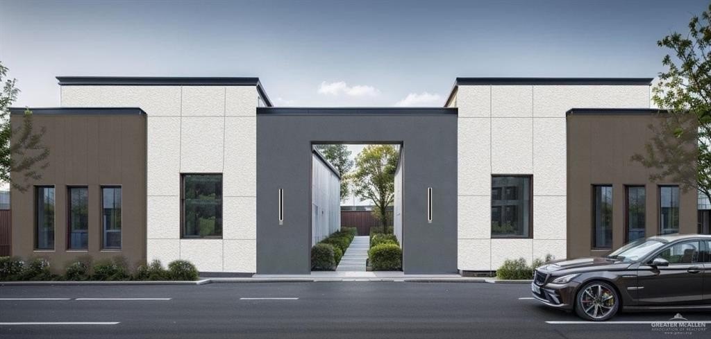 Upscale Fourplex Near Expressway 281