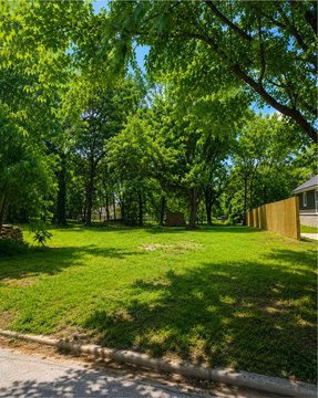 Residential Land Near Downtown Paris