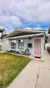 Long Beach Duplex: Modern Updates