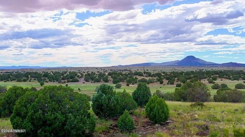 Land, Ash Fork, AZ