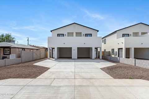 Phoenix Duplex with Carports
