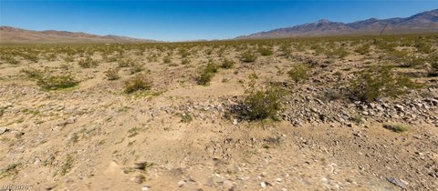 Pahrump Land with Mountain Views