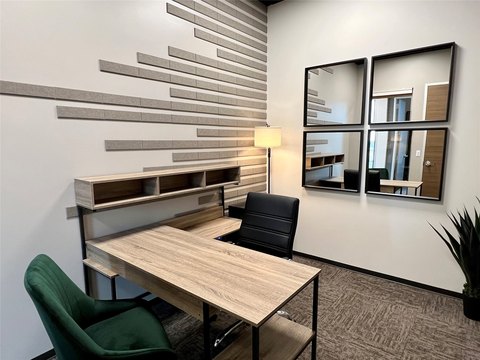 Fully Furnished Private Office Suites