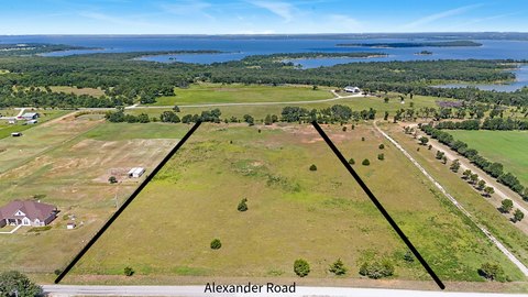 LAND - Pilot Point, TX