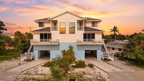Beach-Access Duplex with Balconies