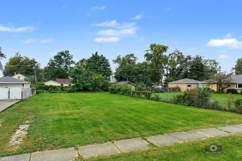 Land, Oak Lawn, IL