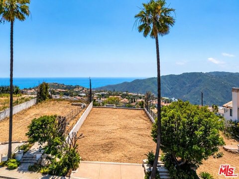 Land, Pacific Palisades, CA