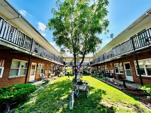 All-Brick 16-Unit Apartment Community