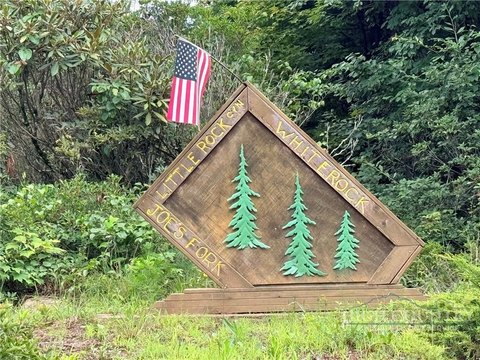 LAND - Lenoir, NC