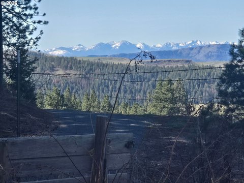 LAND - Cove, OR