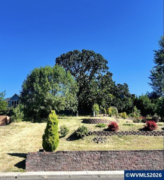 LAND - Salem, OR