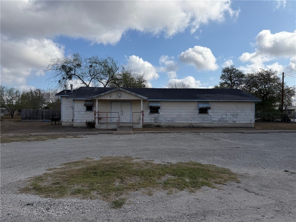 Commercial Building in Mathis, Texas