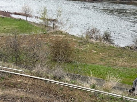 Riverfront Buildable Land Parcel