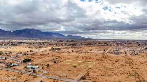 Spacious Lot with Mountain Views
