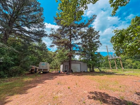 East Texas Land with Shop