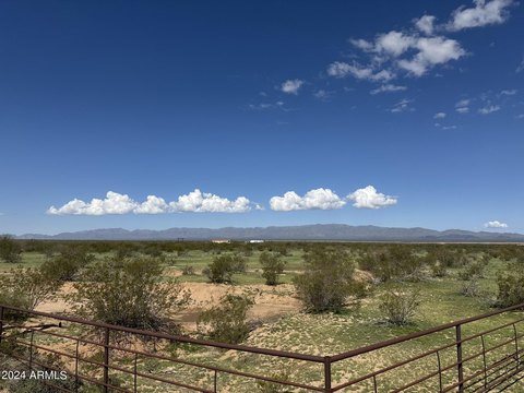 LAND - Aguila, AZ