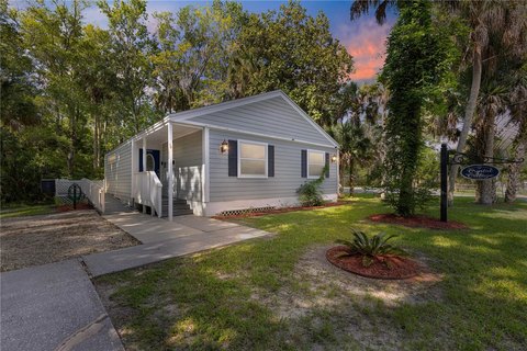Mixed-Use Property in Crystal River