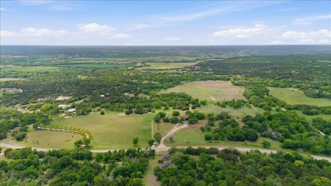 Livestock-Ready Ranch Land with Barns