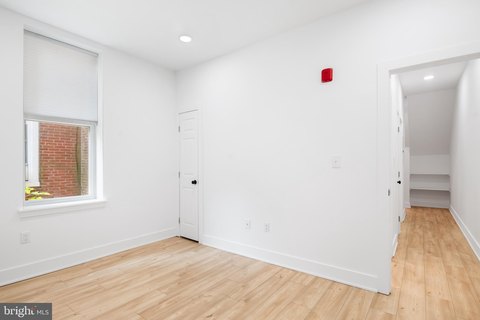 Renovated Triplex Near Fairmount Park