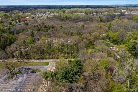 LAND - Southfield, MI