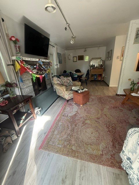 Picture 25
