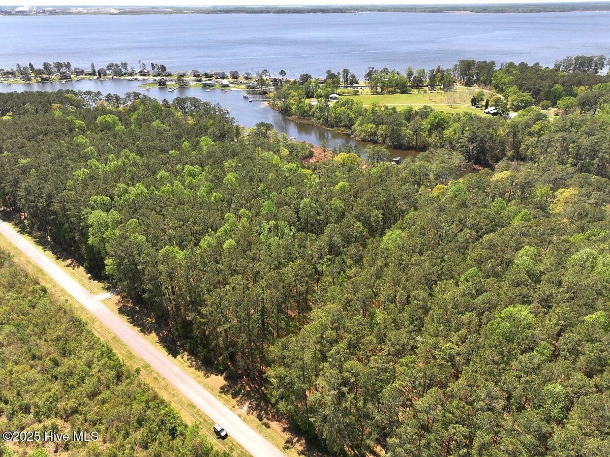 Waterfront Lot in Mixon Creek